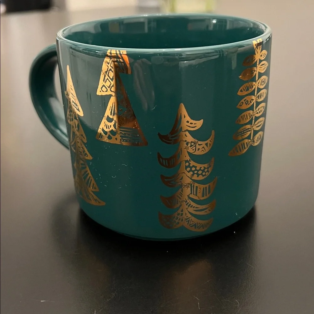 Starbucks 14 oz 2015 Christmas Tree Holiday Mug